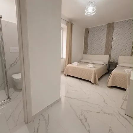 Casa Carmela Spaccanapoli نابولي