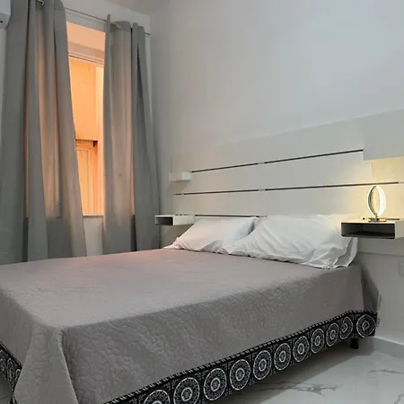 Casa Carmela Spaccanapoli نابولي