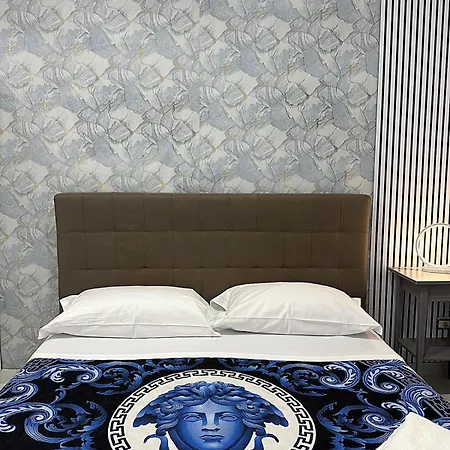 Casa Carmela Spaccanapoli بيت ضيافة 3*