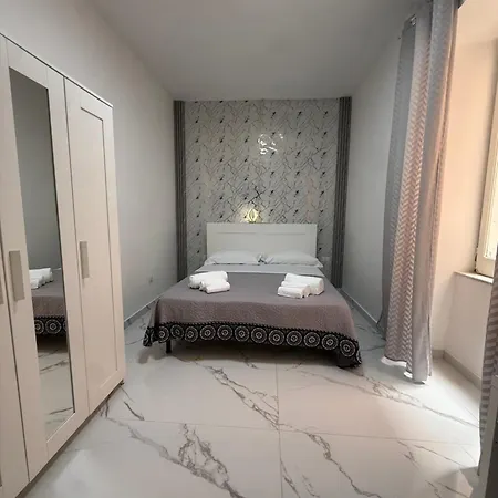 Casa Carmela Spaccanapoli نابولي